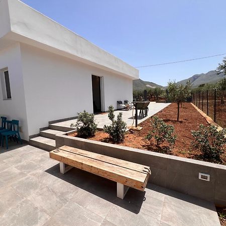 Villa Santareddi كاستيلوزو المظهر الخارجي الصورة